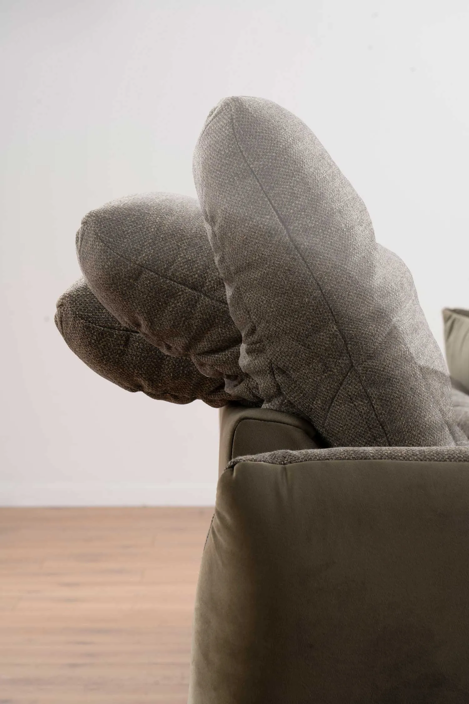 Stoff Ecksofa L-Form mit Sitztiefenverstellung Braun rechts