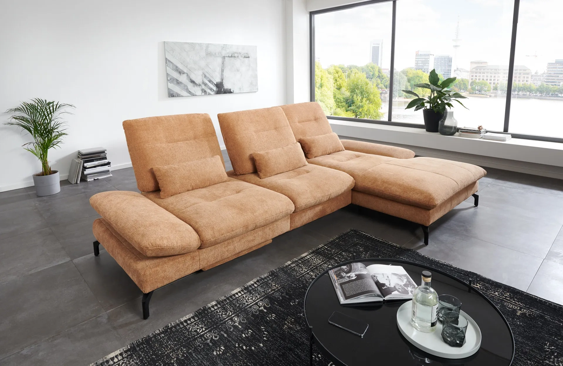 Stoff Ecksofa in L-Form mit manueller Sitztiefenverstellung