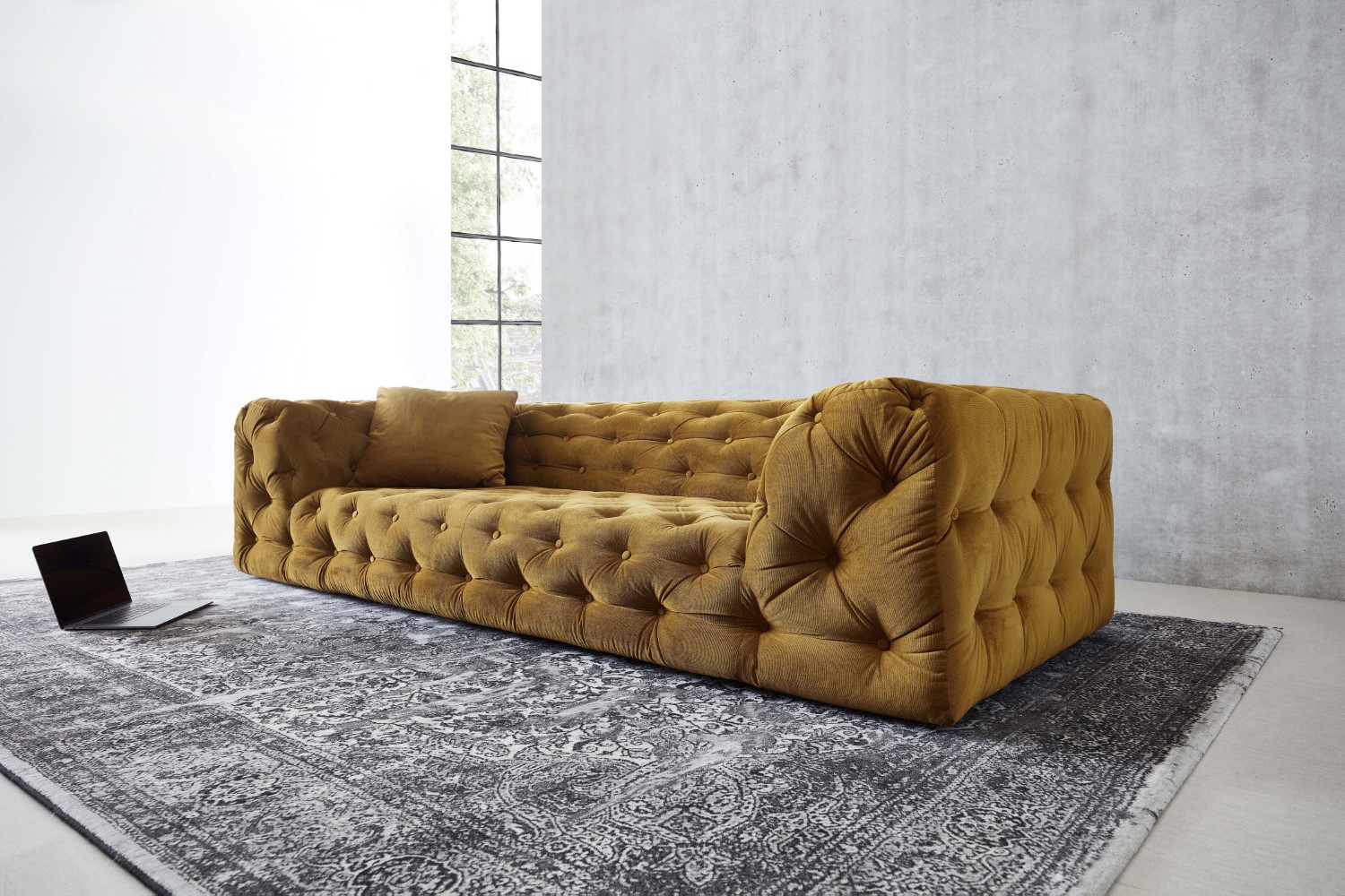Chesterfield Big Sofa #1300