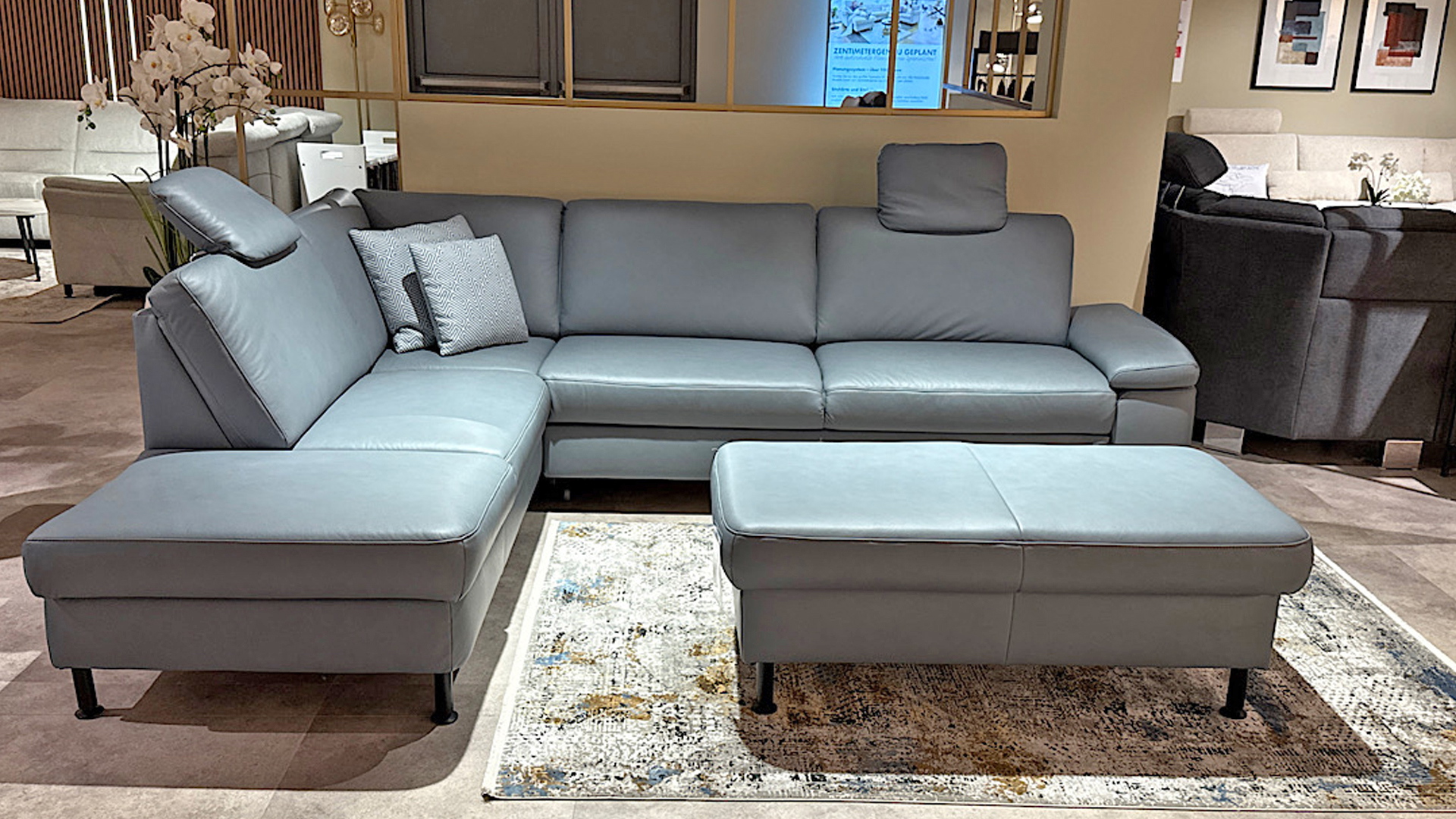 Modulmaster Ecksofa inkl. vielen Funktionen mit Hocker in Leder -0775015506-07-45WW-A