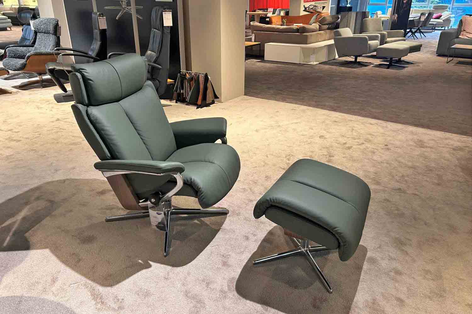 Stressless Sessel Magic M inkl. Hocker in Leder  