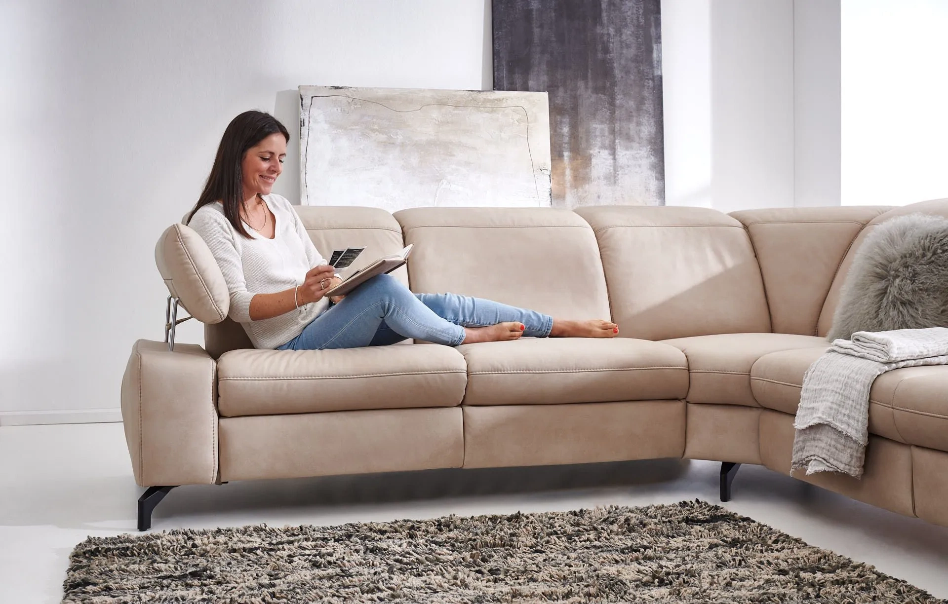 Ecksofa mit Funktionen, Armlehnenfunktion und Kopfteilfunktion Beige links mit Kopfteilfunktion Ecksofa mit Funktionen, Armlehnenfunktion und Kopfteilfunktion Beige links mit Kopfteilfunktion